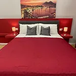 Bed and Breakfast Vomero And Deluxe Νάπολη
