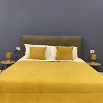 Vomero And Deluxe Bed and Breakfast