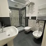 Bed and Breakfast Vomero And Deluxe Νάπολη
