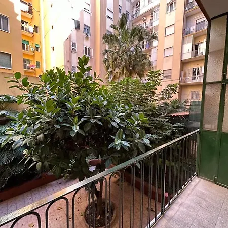 Vomero And Deluxe Bed & Breakfast 4*